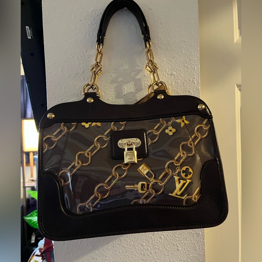 SOLD $800 Authentic LV Cabas satchel. Really pretty. - Picture 4 of 16